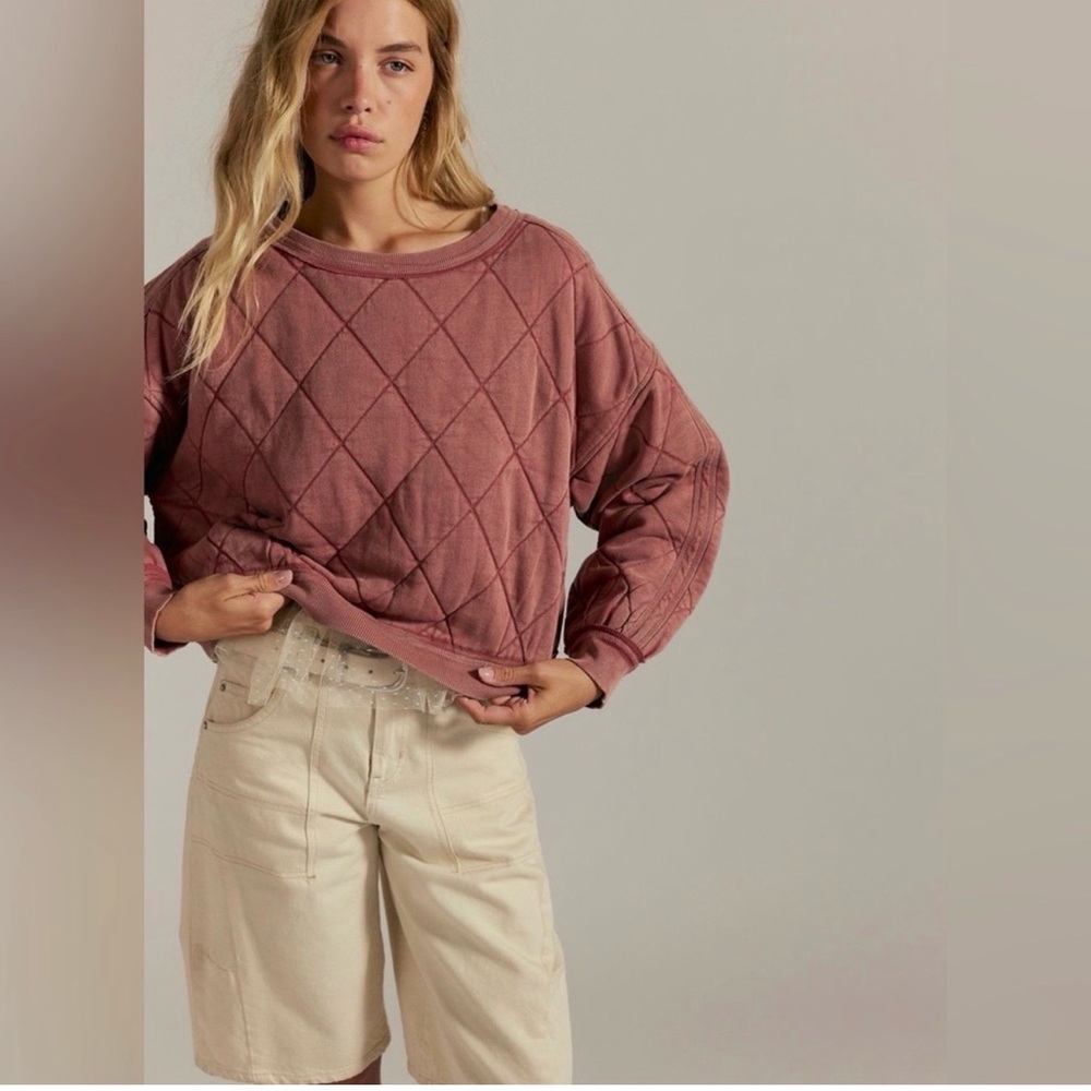 NWT We The Free mirage pullover
Rose raisin
Size large